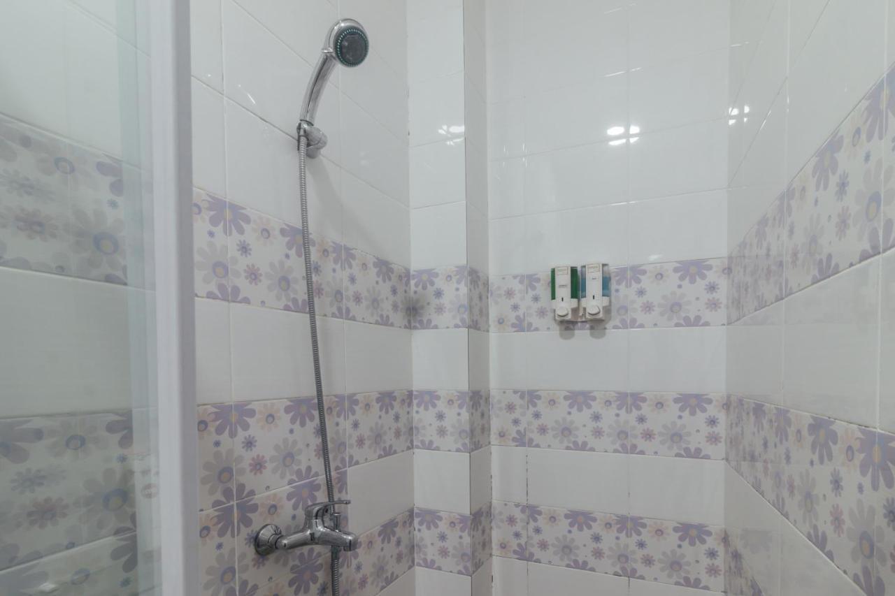 Clean & Comfort Homestay アンボン エクステリア 写真