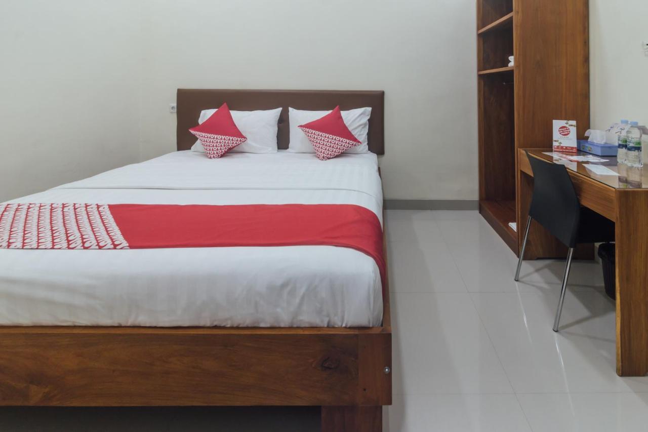 Clean & Comfort Homestay アンボン エクステリア 写真