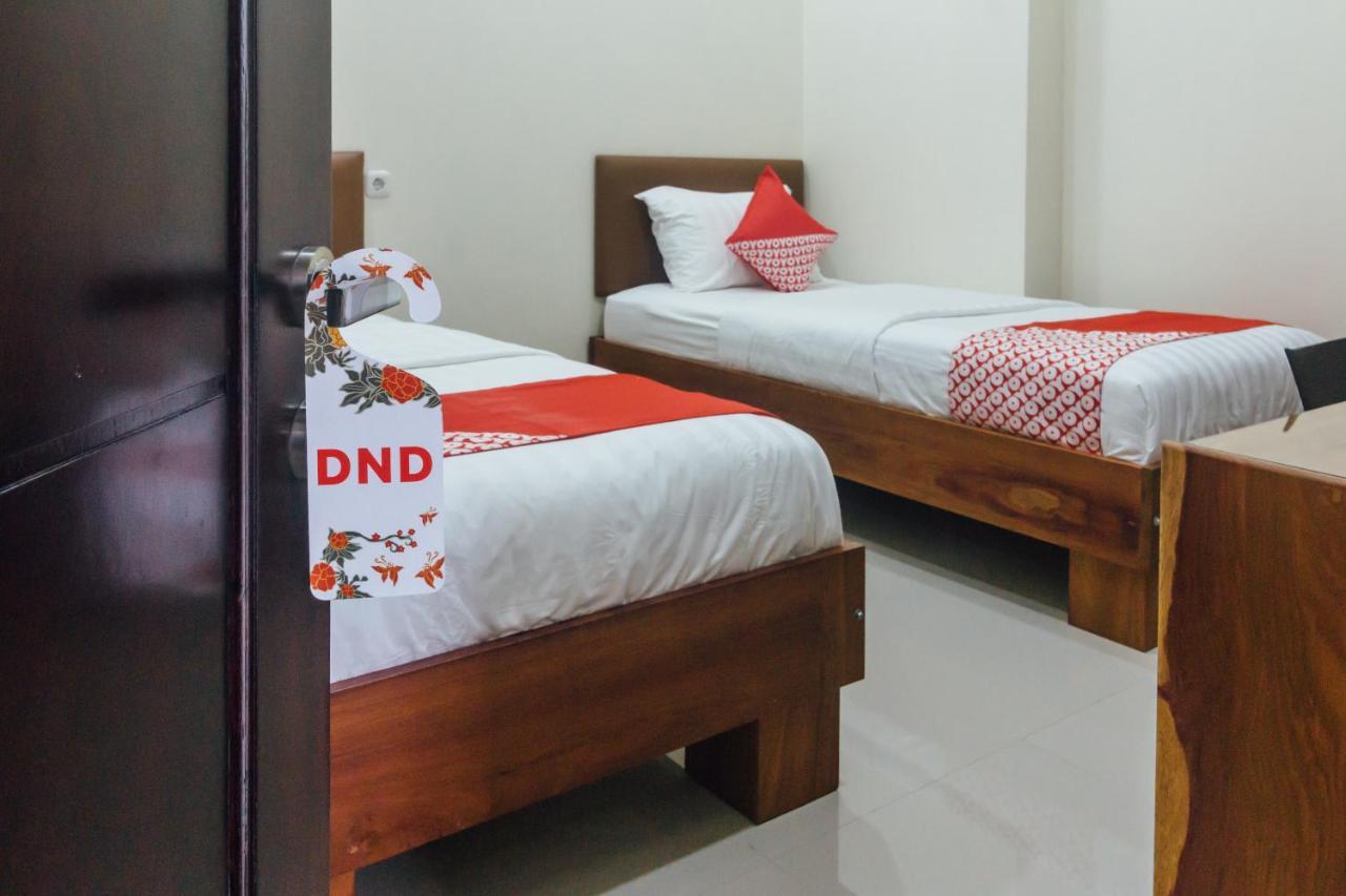 Clean & Comfort Homestay アンボン エクステリア 写真