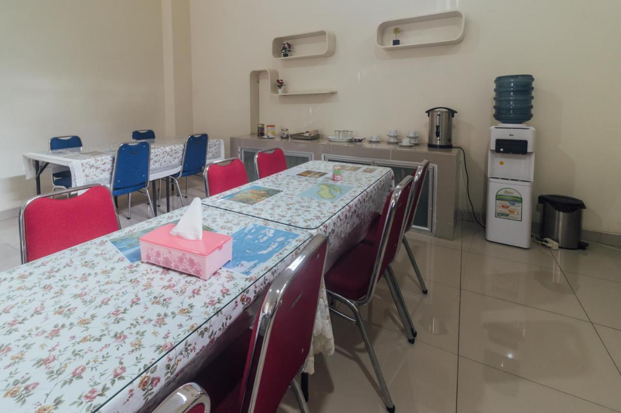 Clean & Comfort Homestay アンボン エクステリア 写真