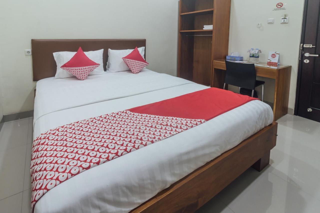 Clean & Comfort Homestay アンボン エクステリア 写真